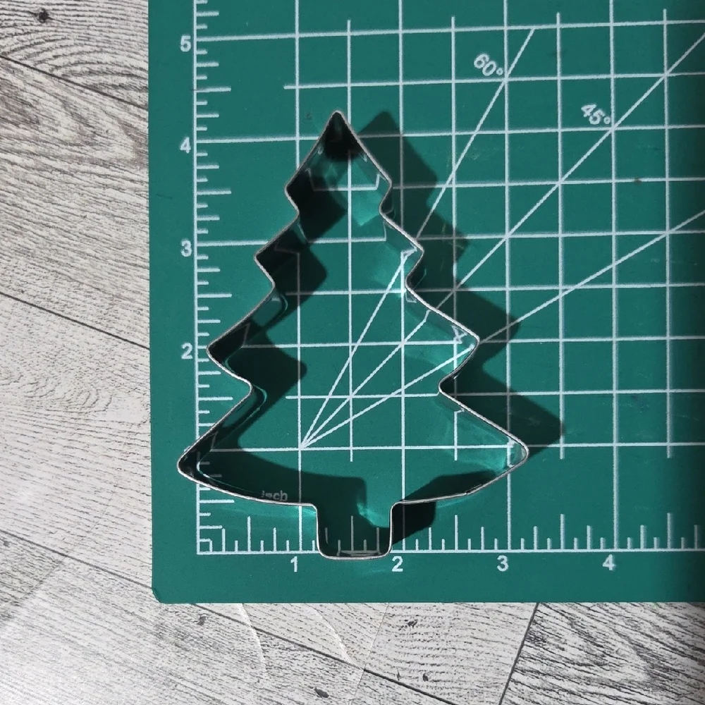 Set Of Assorted Metal Cookie Cutters